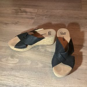 Clarks cushion black strap slide on wedge size 7 1/2